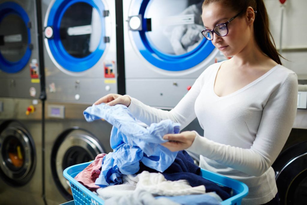 How to do Laundry while travelling in Amsterdam [Guide]