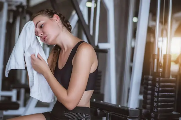 why do gym clothes smell even after washing