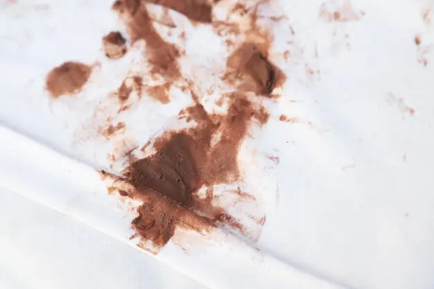 why hot chocolate stains can be difficult to remove